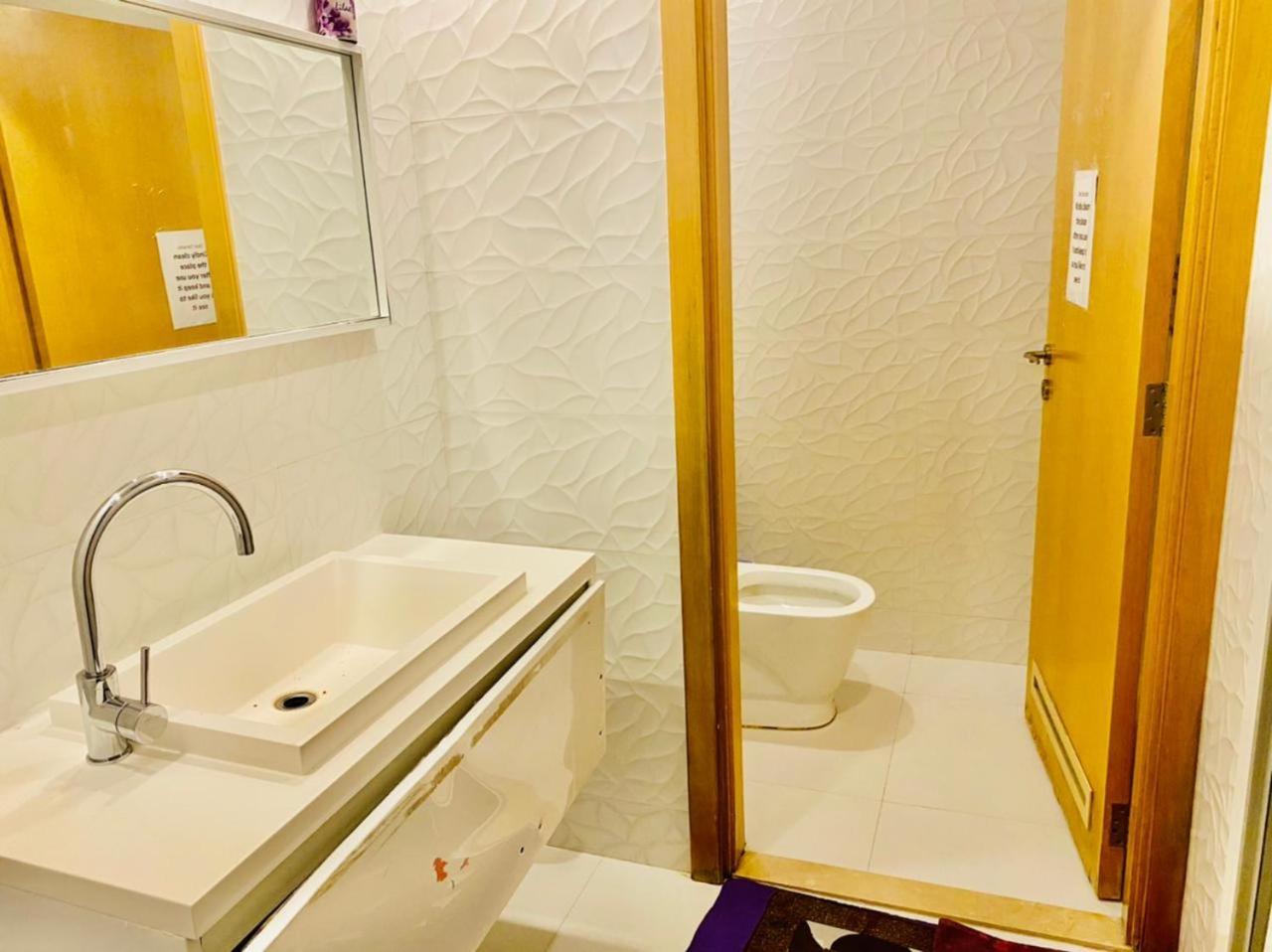 Small Budget For 'girls' Only In Dubai, Marina Accommodatie bij particulieren Dubai